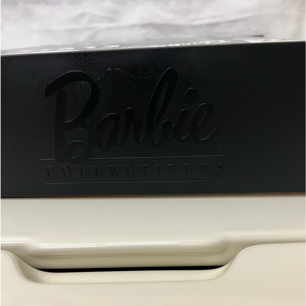 1996 Barbie Loves ELVIS Gift Set Beautiful Barbie & ELVIS NRFB NIB - Picture 7 of 11